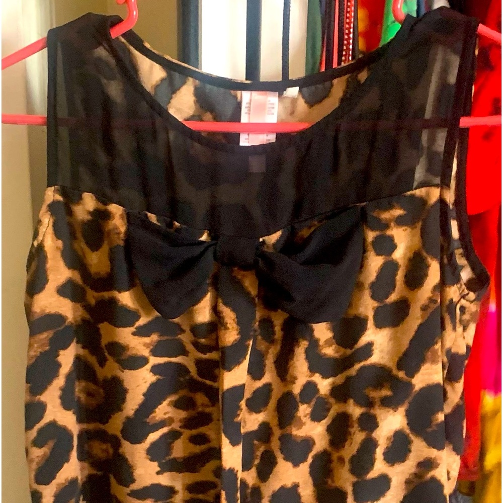 Pretty casual dressy tank top!